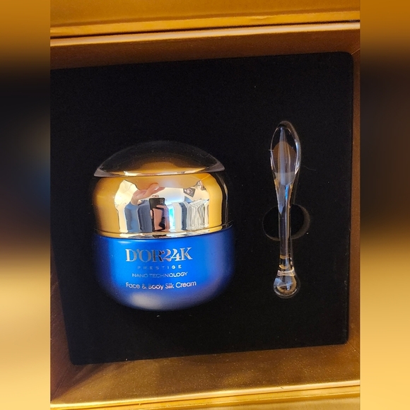 NIB-Face & Body Silk Cream - Nano Technology - Picture 3 of 5